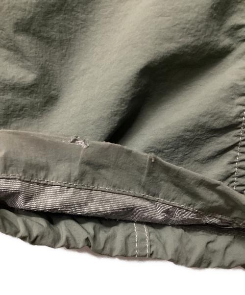 and wander（アンドワンダー）and wander (アンドワンダー) アウトドアウェア(パンツ) オリーブ サイズ:Lの古着・服飾アイテム