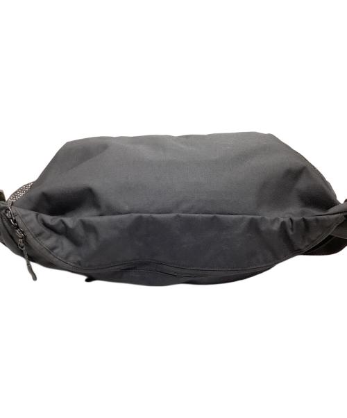 Snow peak（スノーピーク）Snow peak (スノーピーク) エブリデイユーズミドルショルダーバッグ ブラックの古着・服飾アイテム