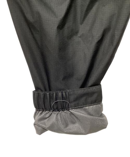 and wander（アンドワンダー）and wander (アンドワンダー) 3L UL rain jacket(トレッキングウェア/レインウェア) ブラック サイズ:Mの古着・服飾アイテム