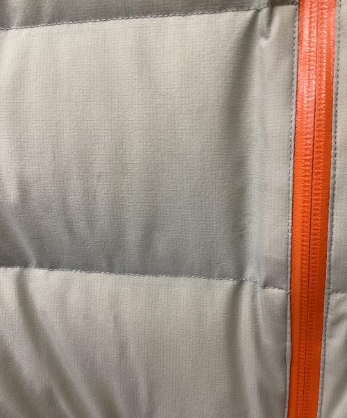 mont-bell（モンベル）mont-bell (モンベル) パーマフロストライトダウンパーカ ホワイト サイズ:Mの古着・服飾アイテム