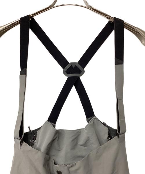 Patagonia（パタゴニア）Patagonia (パタゴニア) スーパー アルパイン ビブ(トレッキングウェア/レインウェア) グレー サイズ:Sの古着・服飾アイテム