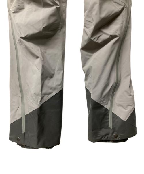 Patagonia（パタゴニア）Patagonia (パタゴニア) スーパー アルパイン ビブ(トレッキングウェア/レインウェア) グレー サイズ:Sの古着・服飾アイテム