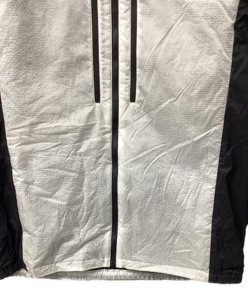 THE NORTH FACE（ザ ノース フェイス）THE NORTH FACE (ザ ノース フェイス) ハイブリッドエアーダイアログフーディ(トレッキングウェア) ホワイト サイズ:XLの古着・服飾アイテム