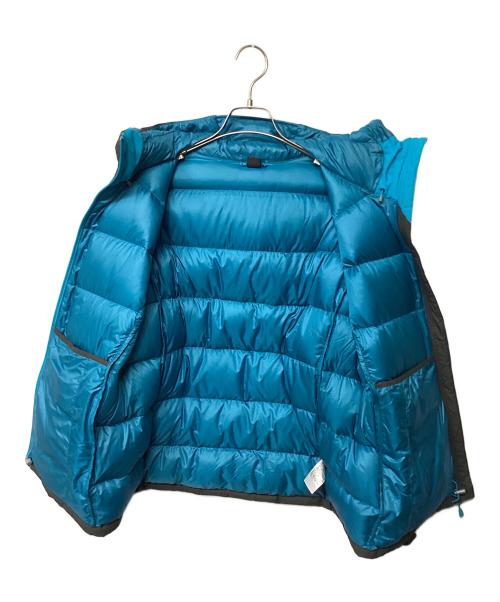 mont-bell（モンベル）mont-bell (モンベル) パーマフロスト ライトダウンパーカ(トレッキングウェア) グレー×ブルー サイズ:XLの古着・服飾アイテム
