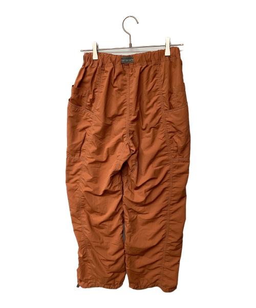 and wander（アンドワンダー）and wander (アンドワンダー) crinkled nylon pants オレンジ サイズ:Sの古着・服飾アイテム