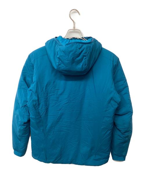 ARC'TERYX（アークテリクス）ARC'TERYX (アークテリクス) アトムARフーディー(トレッキングウェア) ブルー サイズ:Sの古着・服飾アイテム