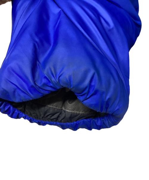 Columbia（コロンビア）Columbia (コロンビア) ビッグリブマウンテンダウンジャケット ブラック×ブルー サイズ:Lの古着・服飾アイテム