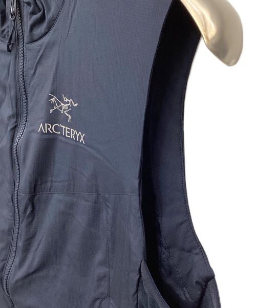 ARC'TERYX（アークテリクス）ARC'TERYX (アークテリクス) アトムSLベスト(トレッキングウェア) ネイビー サイズ:Mの古着・服飾アイテム