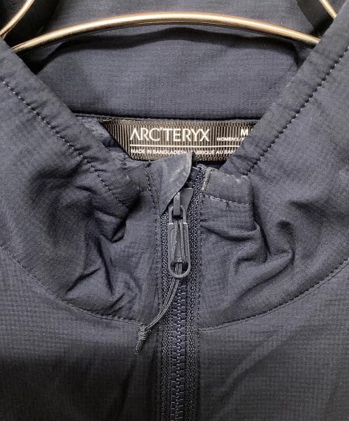 ARC'TERYX（アークテリクス）ARC'TERYX (アークテリクス) アトムSLベスト(トレッキングウェア) ネイビー サイズ:Mの古着・服飾アイテム