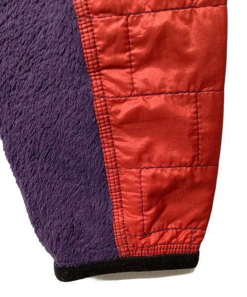 Patagonia（パタゴニア）Patagonia (パタゴニア) ナノパフハイブリッドジャケット(トレッキングウェア) レッド×パープル サイズ:Sの古着・服飾アイテム