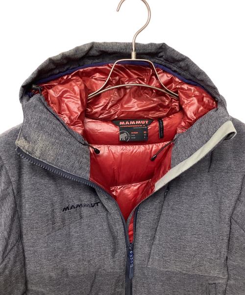 MAMMUT（マムート）MAMMUT (マムート) アトラスフーデッドダウンⅡ ブルー×レッド サイズ:Sの古着・服飾アイテム