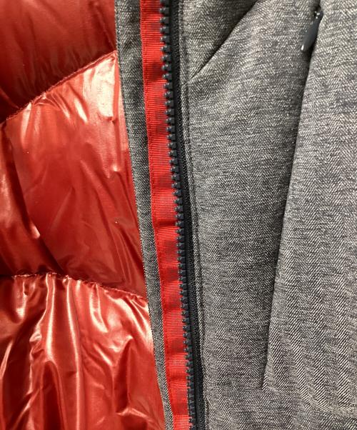 MAMMUT（マムート）MAMMUT (マムート) アトラスフーデッドダウンⅡ ブルー×レッド サイズ:Sの古着・服飾アイテム