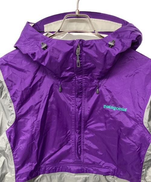 Patagonia（パタゴニア）Patagonia (パタゴニア) トレントシェルプルオーバー(トレッキングウェア/レインウェア) グレー×パープル サイズ:S 未使用品の古着・服飾アイテム
