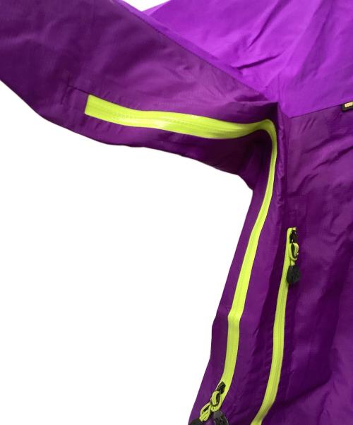 HAGLOFS（ホグロフス）HAGLOFS (ホグロフス) SPINX Q ジャケット(トレッキングウェア/レインウェア) パープル サイズ:Mの古着・服飾アイテム