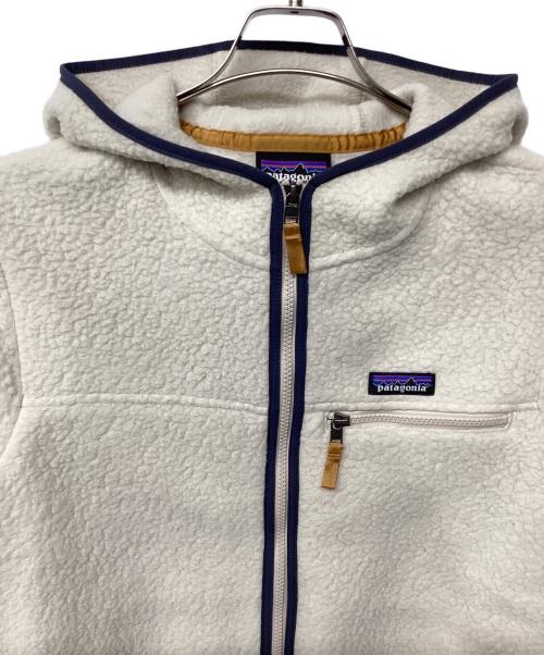 Patagonia（パタゴニア）Patagonia (パタゴニア) レトロ・パイル・フーディ ホワイト サイズ:M 未使用品の古着・服飾アイテム