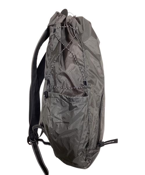 and wander（アンドワンダー）and wander (アンドワンダー) sil daypack チャコールグレーの古着・服飾アイテム
