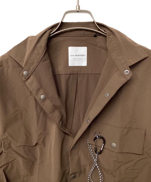 and wander（アンドワンダー）and wander (アンドワンダー) light w cloth shirt brown ブラウン サイズ:Sの古着・服飾アイテム
