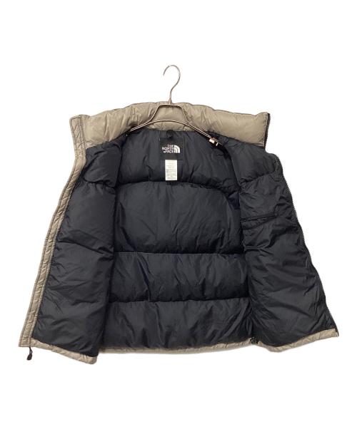 THE NORTH FACE（ザ ノース フェイス）THE NORTH FACE (ザ ノース フェイス) ヌプシベスト グレー×ライトベージュ サイズ:Mの古着・服飾アイテム