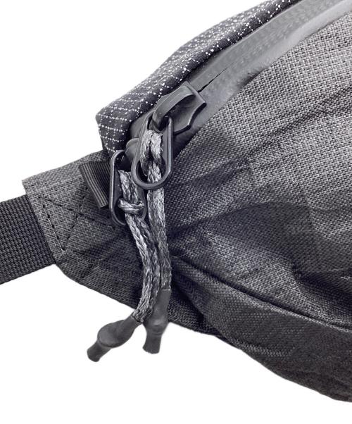 nupdesign（nupdesign）nupdesign (nupdesign) Fanny Pack Boost ULTRA ブラックの古着・服飾アイテム
