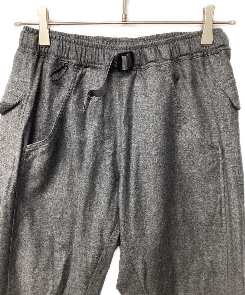 山と道（ヤマトミチ）山と道 (ヤマトミチ) Merino 5-Pocket Pants(トレッキングボトム) グレー サイズ:Mの古着・服飾アイテム