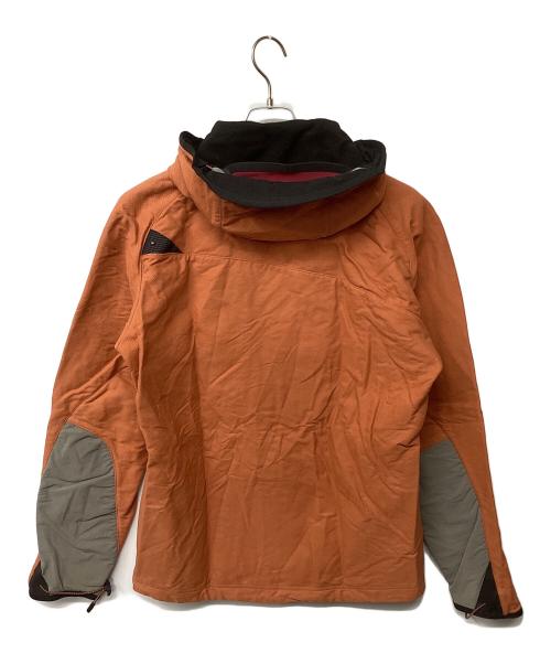 KLATTERMUSEN（クレッタルムーセン）KLATTERMUSEN (クレッタルムーセン) ミュゼルジャケット（トレッキングウェア) オレンジ×ブラック サイズ:Mの古着・服飾アイテム