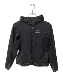 ARC'TERYX（アークテリクス）の古着「Atom LT Hoody（トレッキングウェア」｜ブラック