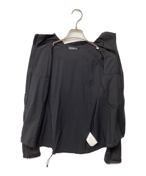 ARC'TERYX（アークテリクス）ARC'TERYX (アークテリクス) Squamish Jacket（トレッキングウェア) ブラック サイズ:XSの古着・服飾アイテム
