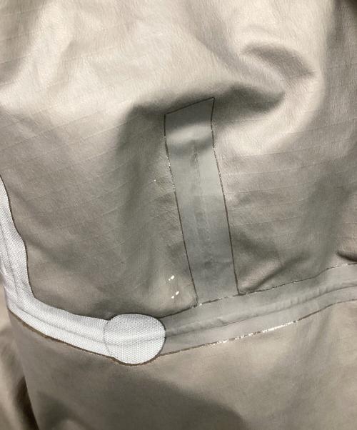 ARC'TERYX（アークテリクス）ARC'TERYX (アークテリクス) ベータSL ハイブリッドジャケット（トレッキングウェア/レインウェア) イエロー サイズ:XSの古着・服飾アイテム