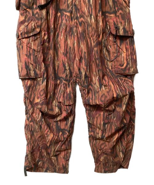 and wander（アンドワンダー）and wander (アンドワンダー) printed ripstop cargo pants レッド サイズ:Lの古着・服飾アイテム