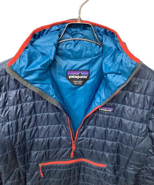 Patagonia（パタゴニア）Patagonia (パタゴニア) ナノ・パフ・ビビー・プルオーバー（トレッキングウェア) ネイビー×レッド サイズ:Sの古着・服飾アイテム