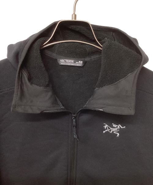 ARC'TERYX（アークテリクス）ARC'TERYX (アークテリクス) カイヤナイトフーディ（トレッキングウェア) ブラック サイズ:Mの古着・服飾アイテム