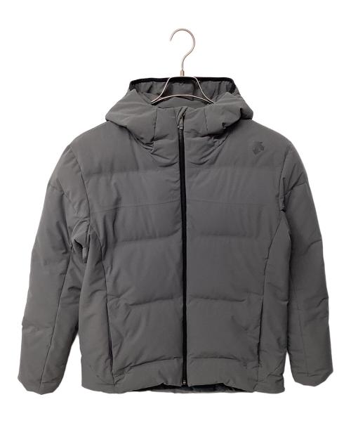 DESCENTE（デサント）DESCENTE (デサント) アウトドアウェア(ジャケット) グレー サイズ:Oの古着・服飾アイテム