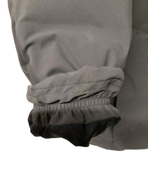 DESCENTE（デサント）DESCENTE (デサント) アウトドアウェア(ジャケット) グレー サイズ:Oの古着・服飾アイテム