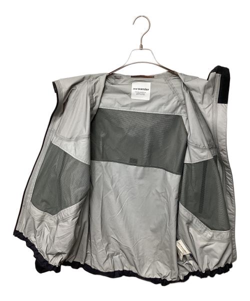 and wander（アンドワンダー）and wander (アンドワンダー) Pertex Printed Rain Jacket（トレッキングウェア/レインウェア) マルチカラー サイズ:Lの古着・服飾アイテム