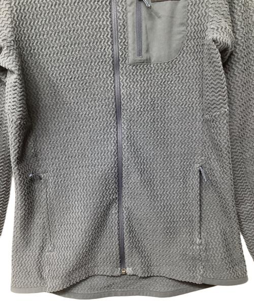 Patagonia（パタゴニア）Patagonia (パタゴニア) R1エア・フルジップ・フーディ（トレッキングウェア) ブルー サイズ:Mの古着・服飾アイテム