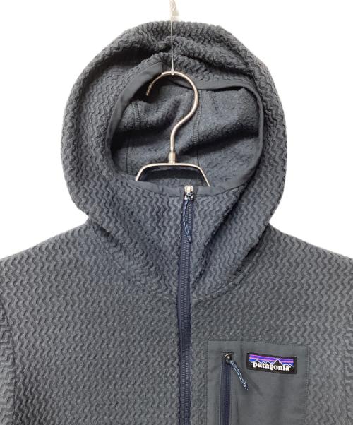 Patagonia（パタゴニア）Patagonia (パタゴニア) R1エア・フルジップ・フーディ（トレッキングウェア) ブルー サイズ:Mの古着・服飾アイテム