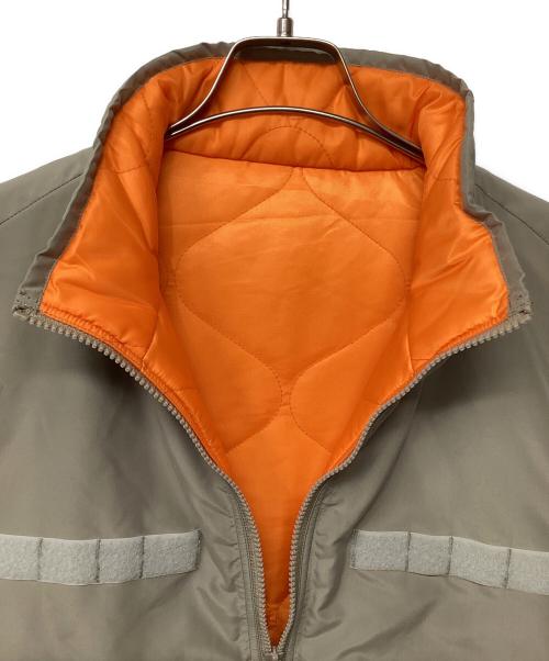 BUZZ RICKSON'S（バズリクソンズ）BUZZ RICKSON'S (バズリクソンズ) Type PCU LEVEL7 VEST THINSULATE グレー×オレンジ サイズ:L 未使用品の古着・服飾アイテム