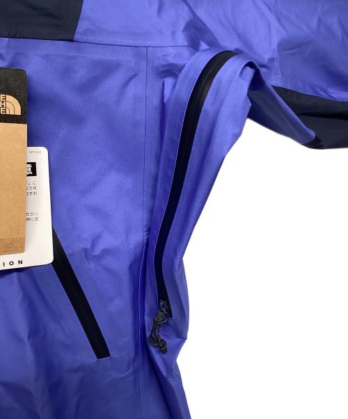 THE NORTH FACE（ザ ノース フェイス）THE NORTH FACE (ザ ノース フェイス) クライムライトジャケット（トレッキングウェア/レインウェア) ブルー×ネイビー サイズ:XL 未使用品の古着・服飾アイテム