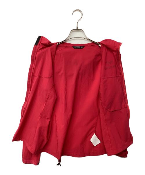 ARC'TERYX（アークテリクス）ARC'TERYX (アークテリクス) スコーミッシュフーディー（トレッキングウェア) ショッキングピンク サイズ:Sの古着・服飾アイテム