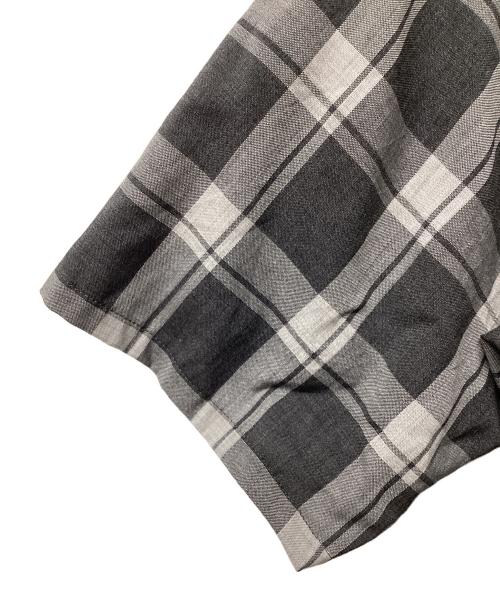 山と道（ヤマトミチ）山と道 (ヤマトミチ) Merino Short Sleeve Shirt（トレッキングウェア) グレー サイズ:Mの古着・服飾アイテム