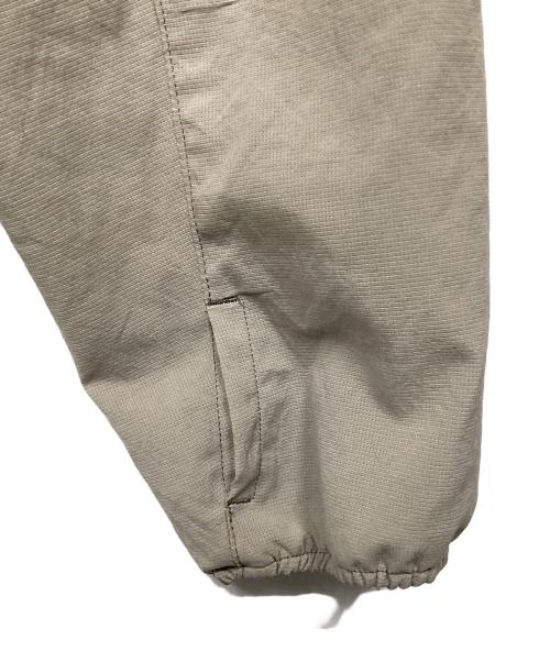 THE NORTH FACE（ザ ノース フェイス）THE NORTH FACE (ザ ノース フェイス) スワッシュジャケット（トレッキングウェア) ベージュ サイズ:Sの古着・服飾アイテム