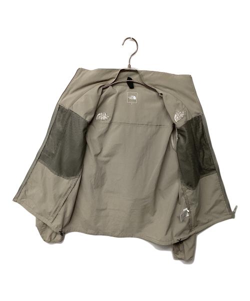 THE NORTH FACE（ザ ノース フェイス）THE NORTH FACE (ザ ノース フェイス) スワッシュジャケット（トレッキングウェア) ベージュ サイズ:Sの古着・服飾アイテム