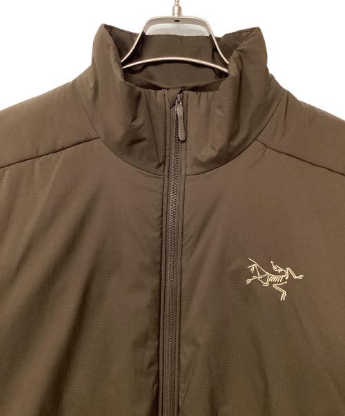 ARC'TERYX（アークテリクス）ARC'TERYX (アークテリクス) ATOM SV JACKET（トレッキングウェア) ブラウン サイズ:Lの古着・服飾アイテム