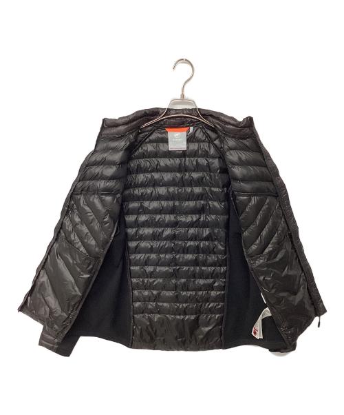 MAMMUT（マムート）MAMMUT (マムート) アルブラインサレーションハイブリッドジャケット(トレッキングウェア) グレー×ブラック サイズ:Lの古着・服飾アイテム