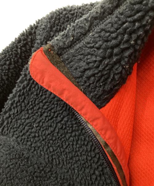 Patagonia（パタゴニア）Patagonia (パタゴニア) メンズ・クラシック・レトロX・ジャケット ネイビー×レッド サイズ:Sの古着・服飾アイテム