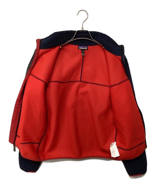 Patagonia（パタゴニア）Patagonia (パタゴニア) メンズ・クラシック・レトロX・ジャケット ネイビー×レッド サイズ:Sの古着・服飾アイテム