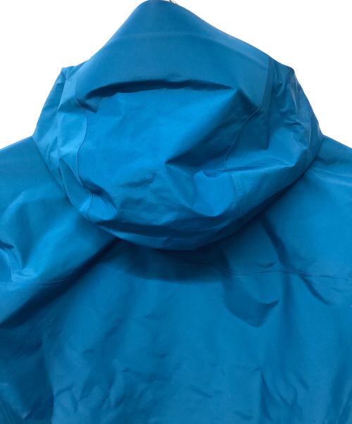 ARC'TERYX（アークテリクス）ARC'TERYX (アークテリクス) Alpha SV Jacket（トレッキングウェア/レインウェア) スカイブルー サイズ:Mの古着・服飾アイテム