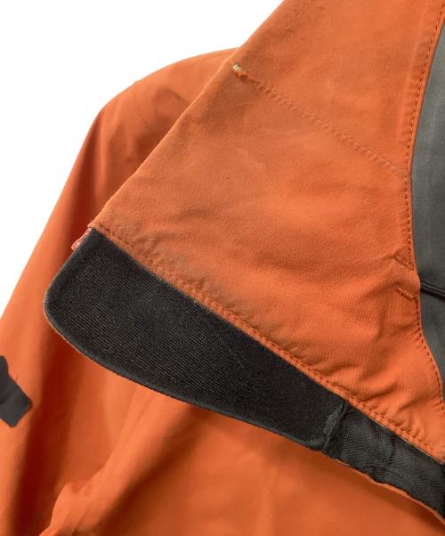 ARC'TERYX（アークテリクス）ARC'TERYX (アークテリクス) Iser Jacket（トレッキングウェア/レインウェア) オレンジ サイズ:Sの古着・服飾アイテム