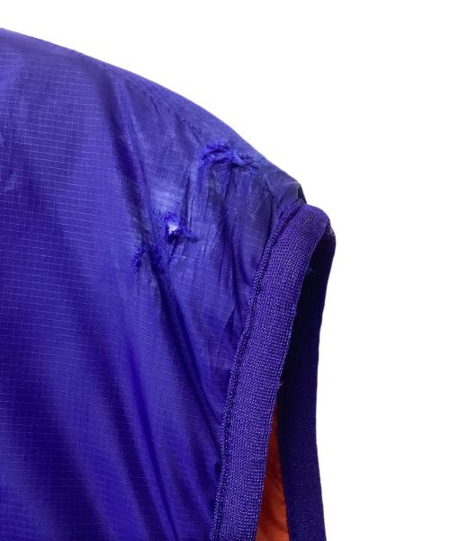 Patagonia（パタゴニア）Patagonia (パタゴニア) パフボール・プルオーバー・ベスト ネイビー×オレンジ サイズ:Mの古着・服飾アイテム