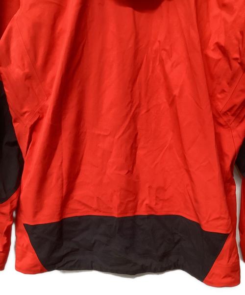 THE NORTH FACE（ザ ノース フェイス）THE NORTH FACE (ザ ノース フェイス) フューチャーライト L5 ジャケット（トレッキングウェア) レッド×ブラック サイズ:Sの古着・服飾アイテム